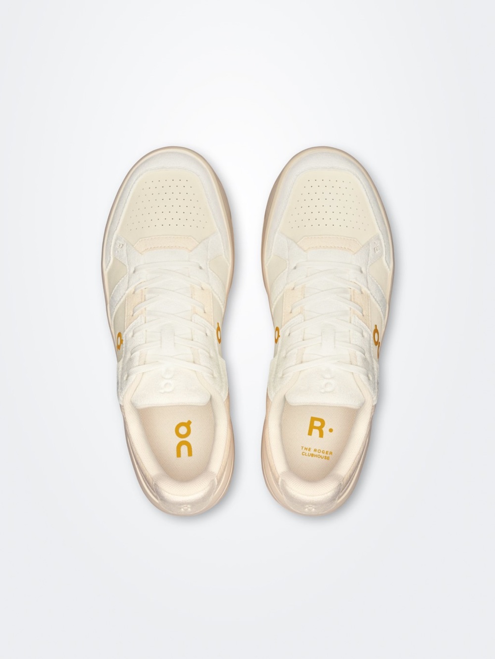 On Running Men’s The Roger Clubhouse Ace in ivory/dew size 12